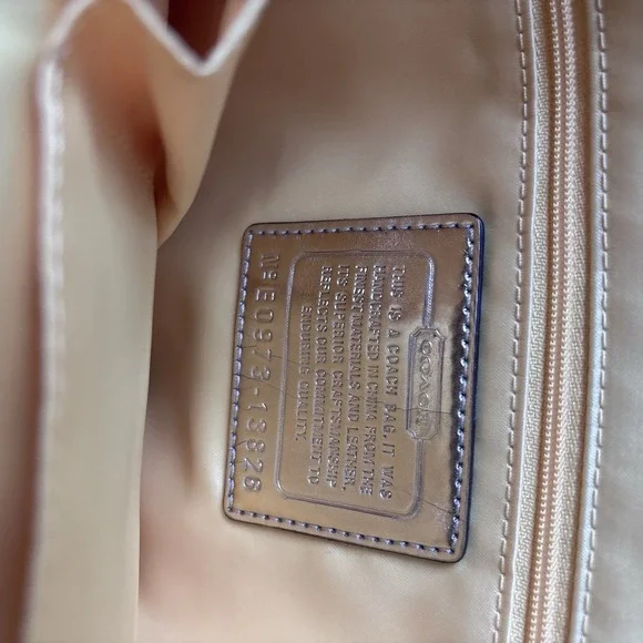 VTG Coach Pink Poppy Signature C Glam Tote Metallic Gold Trim Handbag Y2K - Picture 6 of 9